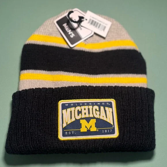 University of Michigan Wolverines Knit Beanie Men’s NWT - Picture 2 of 2